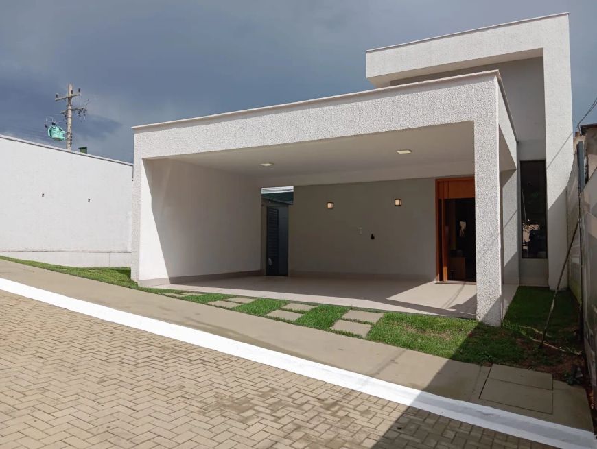 Casa à venda no bairro Sítios Santa Luzia - Aparecida de Goiânia/GO