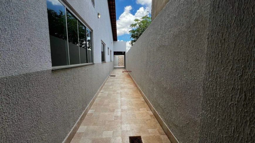 Casa à venda, 3 quartos, 2 vagas, Mansões Paraíso - Aparecida de Goiânia/GO