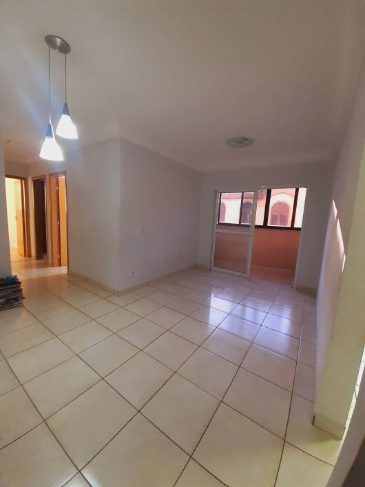 Apartamento em Aparecida de Goiania Apartamento com 3 Quarto(s) e 2 banheiro(s) à Venda, 73 por R$ 3