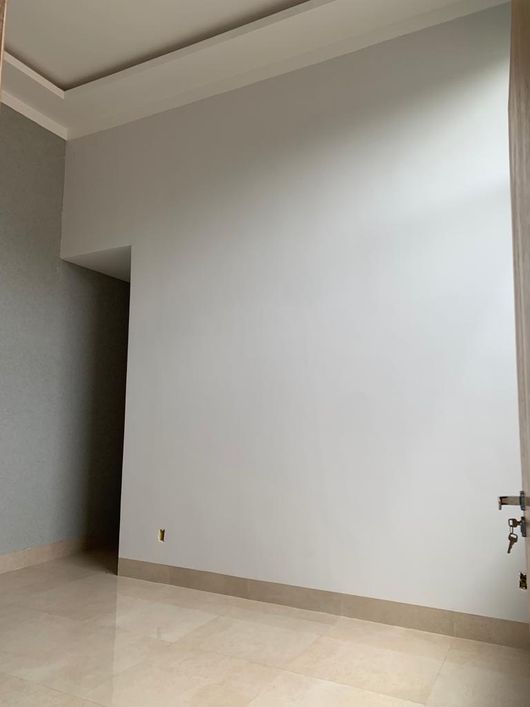 Térrea para venda tem 112 metros quadrados com 3 quartos