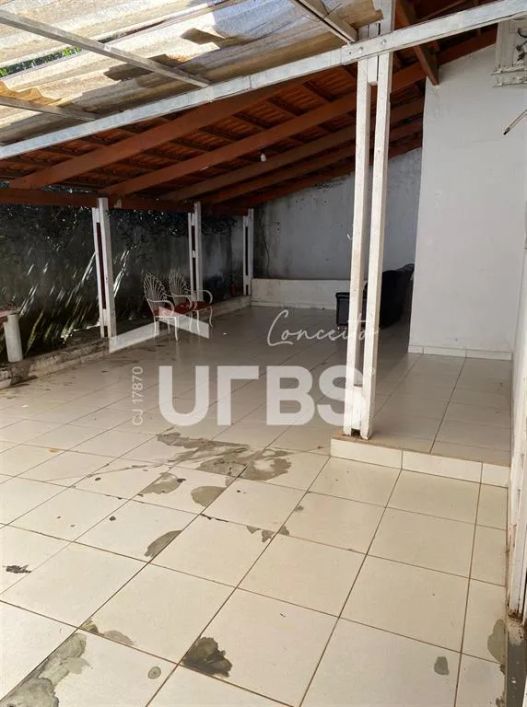 Excelente casa pra morar e pra gerar renda