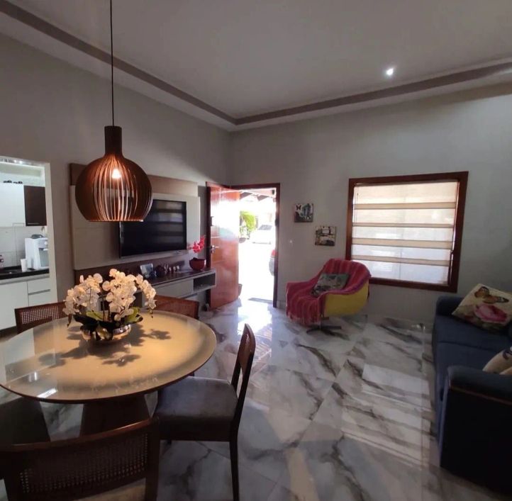 Condominio Belle Vue Casa em Condomínio com 3 Quarto(s) e 2 banheiro(s) à Venda, 73.98 por R$ 450.00