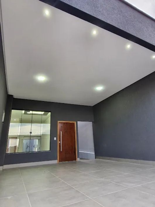 Vendo Casa Sozinha no Lote Alto Padrão Setor Jardim Helvecia - Aparecida de Goiania