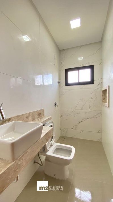 Linda casa com 3 suítes no Parqueville Jacarandá