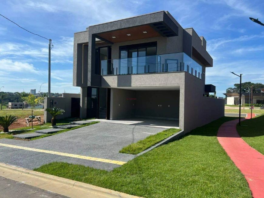 Apresentamos este deslumbrante sobrado no Jardim Versalhes
