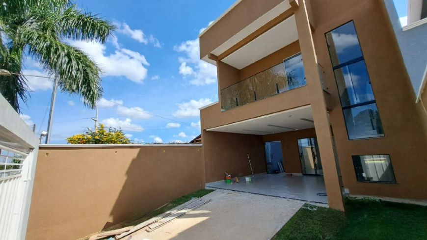 Sobrado para venda COM PISCINA ALTO PADRÃO Setor Jardim Helvecia