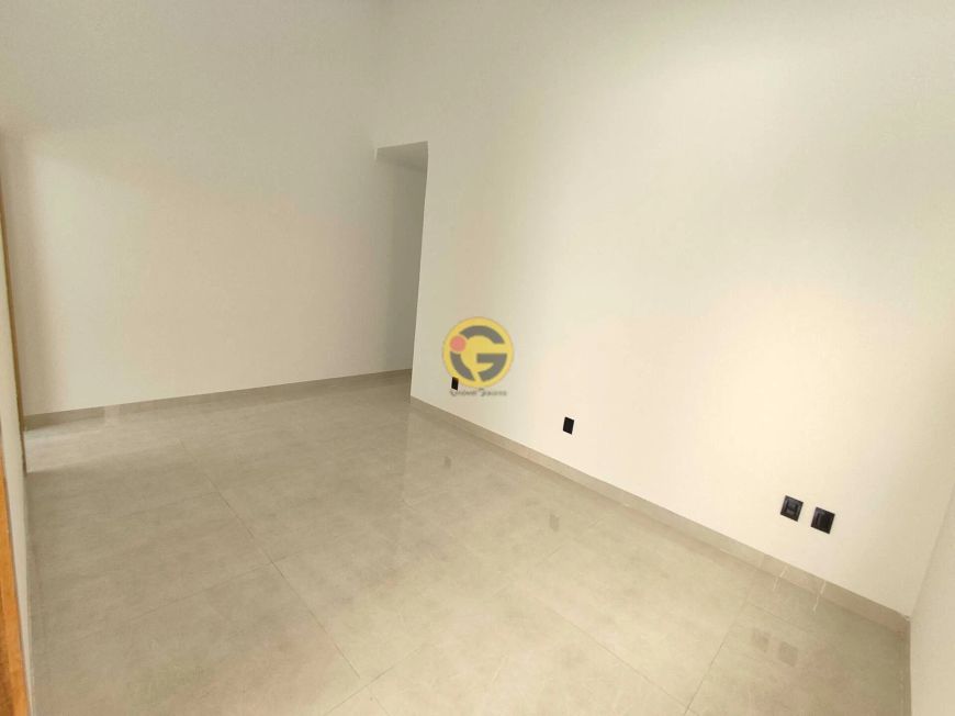 CASA DE 3 QUARTOS, SENDO 1 SUÍTE, COM ÁREA GOURMET, COM CHURRASQUEIRA A CARVÃO, PISCINA COM CASCATA,
