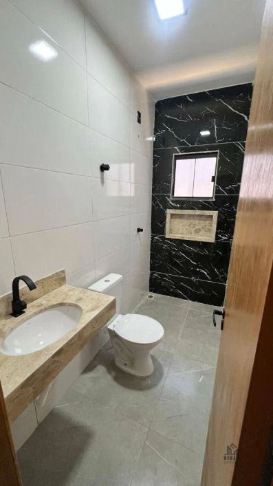 Casa com 2 dormitórios à venda, 100 m² por R$ 420.000 - Jardim Buriti Sereno - Aparecida de Goiânia/