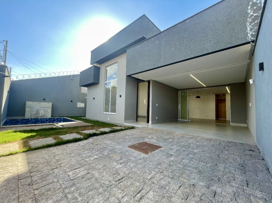 Casa com piscina no Chácara São Pedro