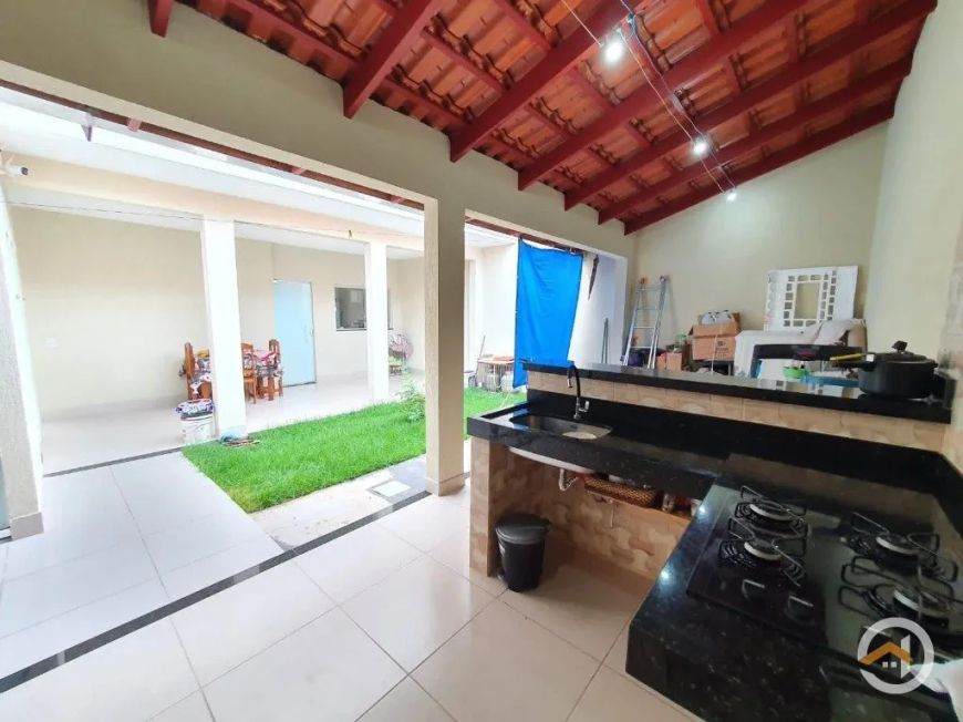 Casa de 3 quartos + sala comercial no setor Cruzeiro do Sul