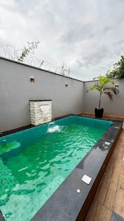 Casa para Venda em Aparecida de Goiânia, Vila Oliveira, 3 dormitórios, 1 suíte, 3 banheiros, 2 vagas