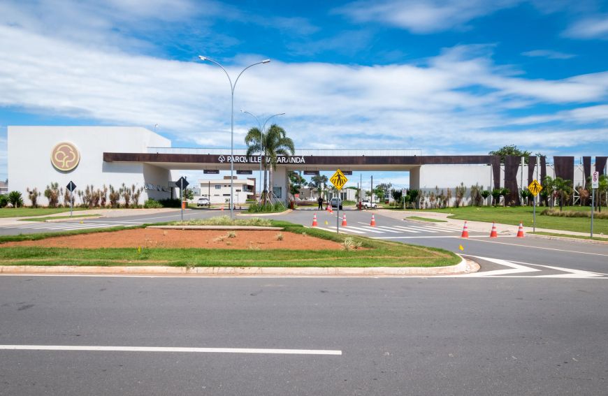 TERRENO NO CONDOMÍNIO PARQVILLE JACARANDÁ Lote à Venda, 312 por R$ 370.000 no setor Jardim Cristal F