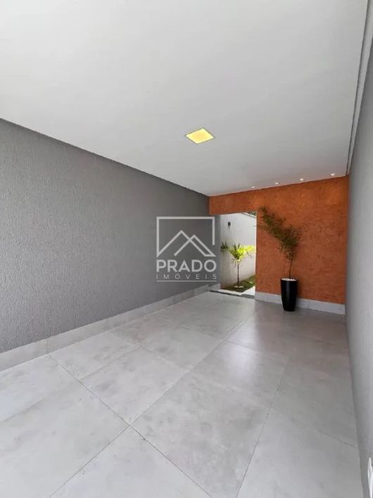 Casa à venda com 3 quartos, Vila Oliveira, Aparecida de Goiânia, Goiás