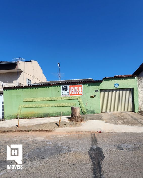 Casa a venda com 234 m², 428m² de terreno,3 quartos, 1 suíte, Vila São Tomaz, Aparecida de Goiânia