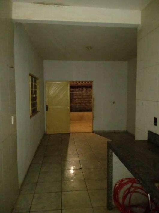 Casa no Setor Buriti Sereno Casa de Rua com 3 Quarto(s) e 1 banheiro(s) à Venda, 400 por R$ 450.000
