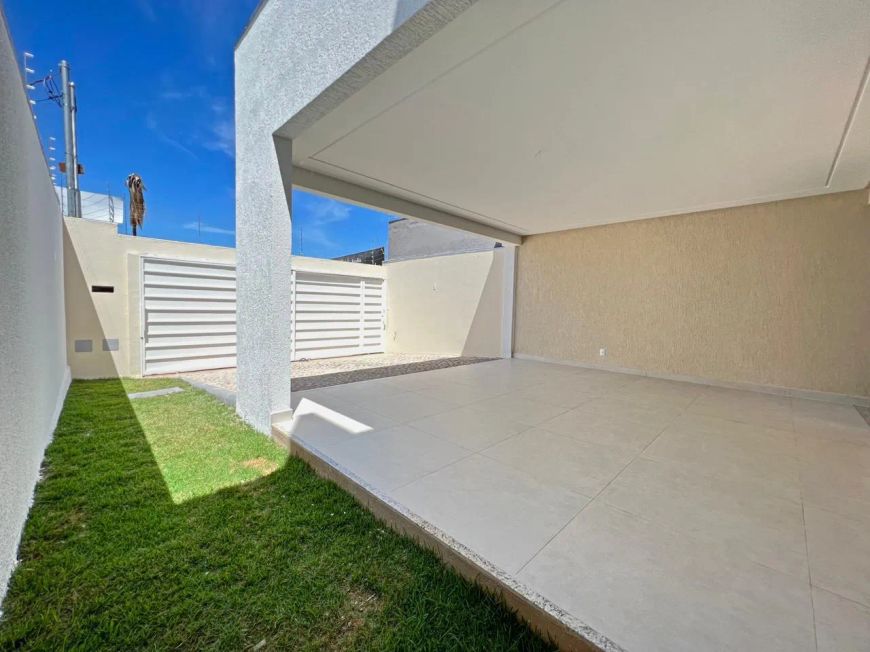 Sobrado para venda possui 197 metros quadrados com 3 quartos