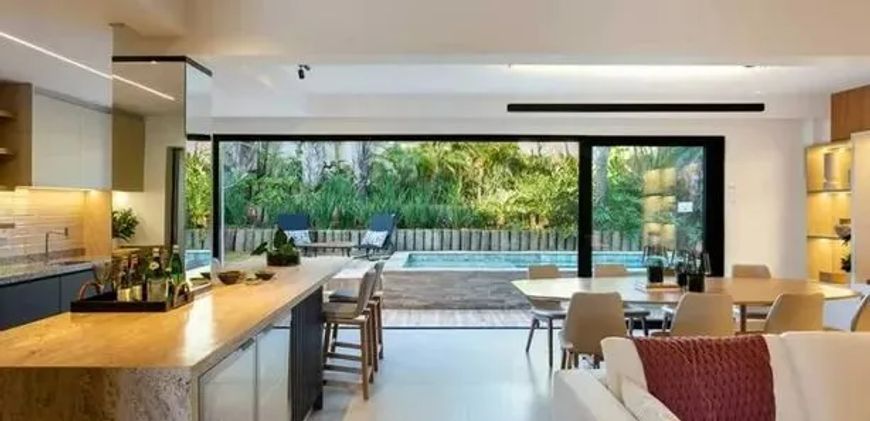 Casa à venda no Jardins lyon com 284 m² e 4 quartos.