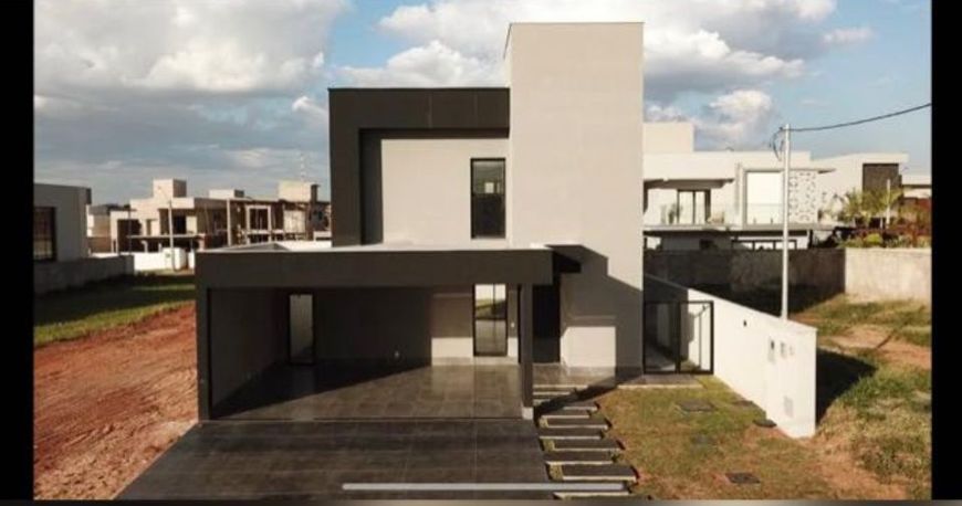 Casa de condomínio sobrado para venda tem 176 metros quadrados com 3 quartos