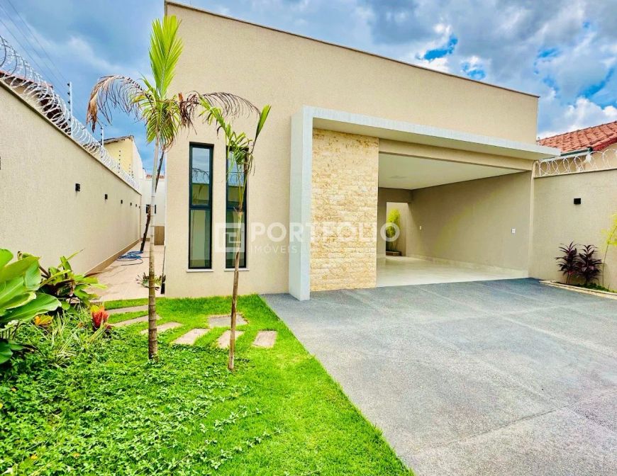 Casa térrea com 2 quartos à venda, 163,04m² por R$870.000,00- Liocalizada na Vila Brasília em Aparec