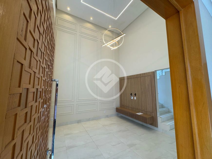 REF: OFFICE2670 Sobrado no Residencial Araguaia, sendo 3 suítes com 259m², Aparecida de Goiânia-GO c