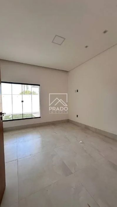 Casa à venda com 3 quartos, Jardim Helvécia, Aparecida de Goiânia, Goiás