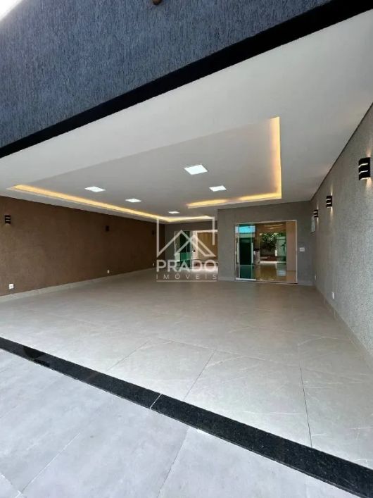 Casa à venda com 3 quartos, Conjunto Residencial Santa Fé, Aparecida de Goiânia, Goiás