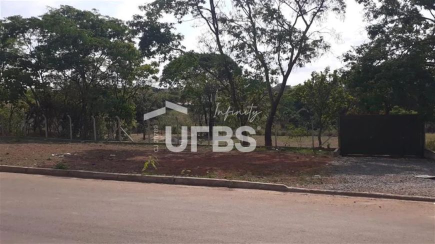 Excelente área de 6.040 m², localizada no Buriti Sereno, em Aparecida de Goiânia.