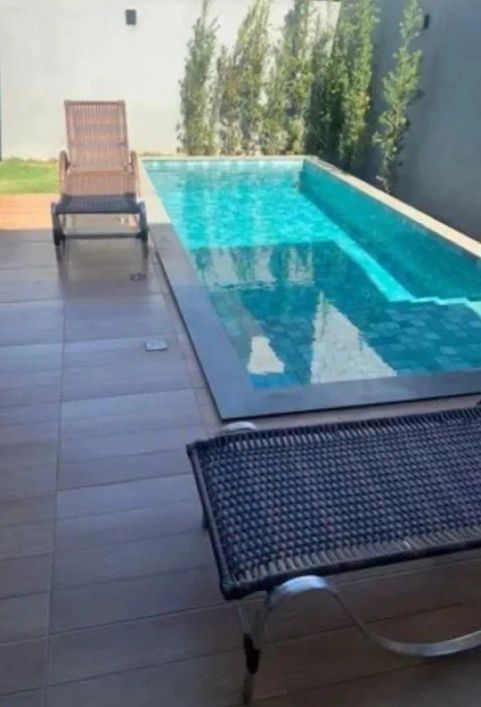 Imóvel para venda tem 191 metros quadrados com 3 quartosCasa de Luxo com 3 Suítes, 191 m², à venda p