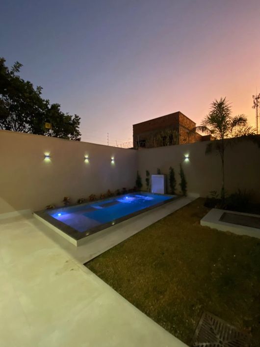 Sobrado com 3 quartos e 3 Suítes, piscina no bairro Cardoso, em Aparecida de Goiânia, Goiás