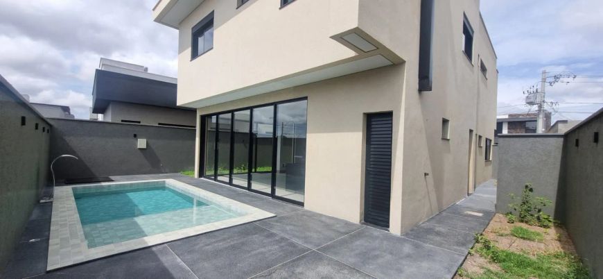 PARQVILLE PINHEIROS Casa em Condomínio com 5 Quarto(s) e 5 banheiro(s) à Venda, 251 por R$ 1.870.000