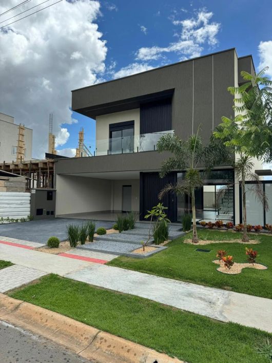 Lindo Sobrado no Condomínio ParqVille Jacarandá