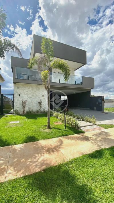 Casa Alto Padrão - Aparecida de Goiânia codigo: 67484