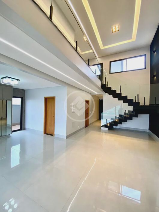 Casa Alto Padrão - Aparecida de Goiânia codigo: 67484
