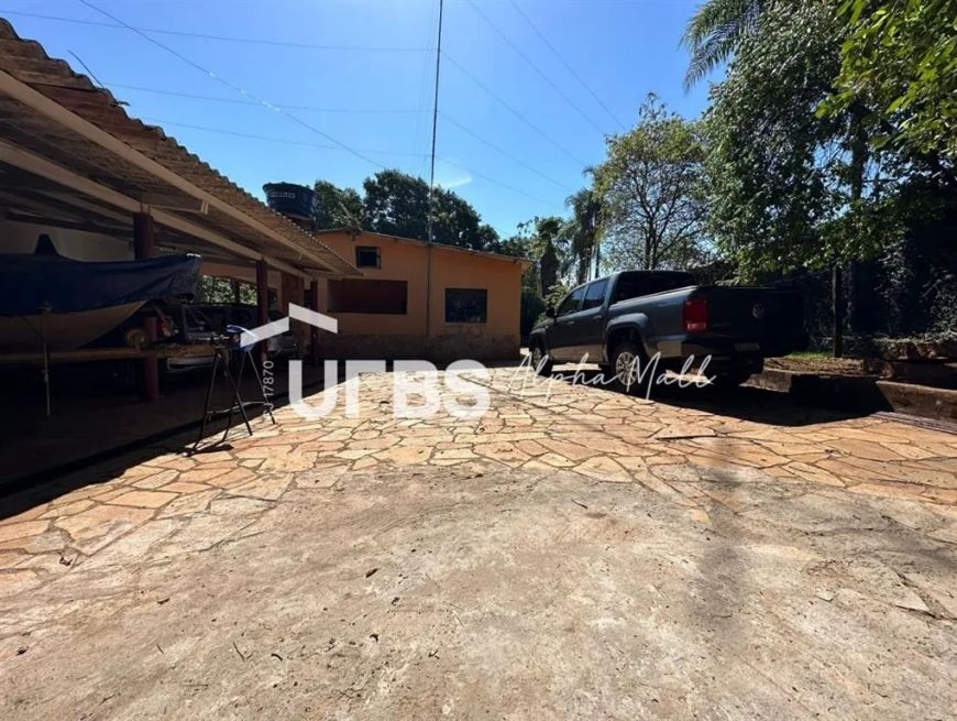 0 - Chácara 4 quartos, sendo 1 suíte