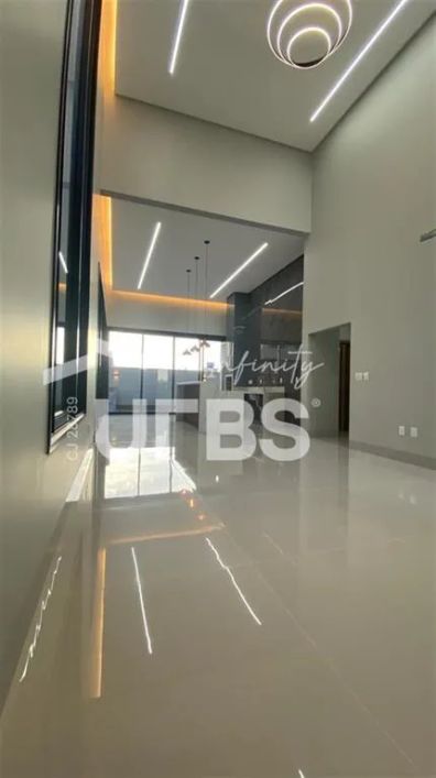 Casa Térrea no Condomínio Parqville Jacarandá - Aparecida de Goiânia
