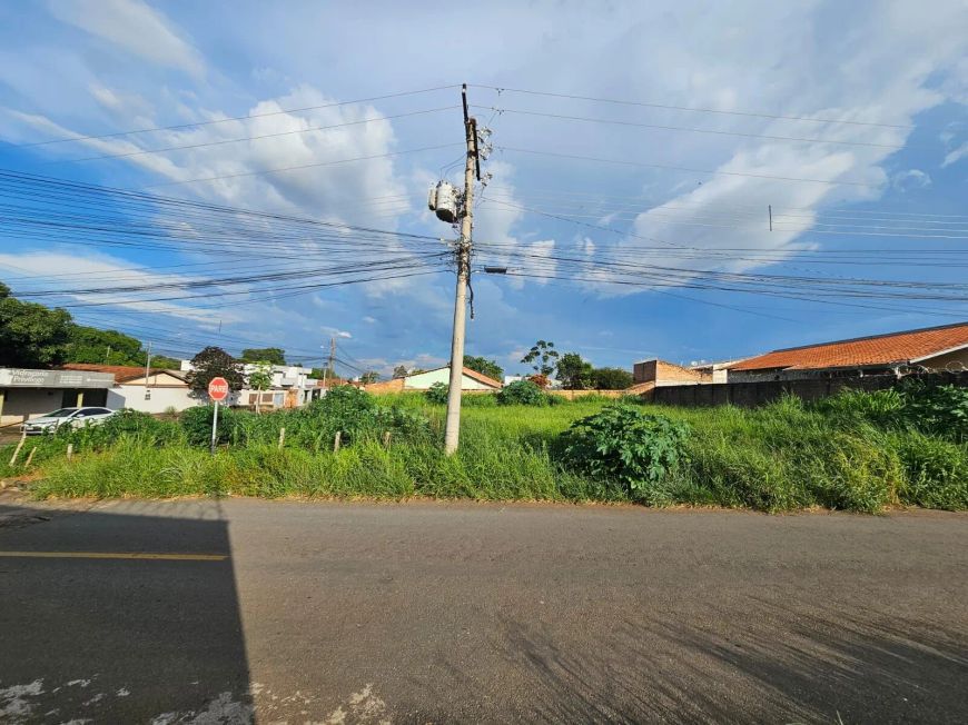 Loteamento à venda no bairro Cardoso Continuação - Aparecida de Goiânia/GO