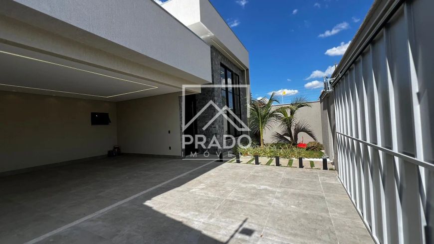 Casa à venda com 3 quartos, Garavelo Residencial Park, Aparecida de Goiânia, Goiás