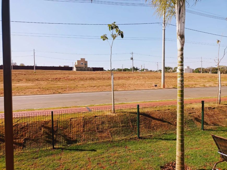 LOTE CONDOMÍNIO FECHADO JARDINS SEVILHA PROX AV RIO VERDE PARTE ALTA OPORTUNIDADE ÚNICA QUITADO