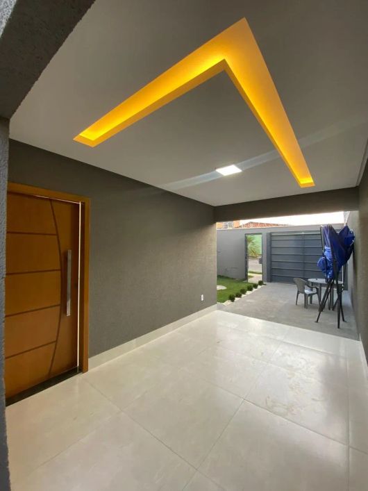 LINDA CASA DE 3/4 01 SUITE BAIRRO CARDOSO