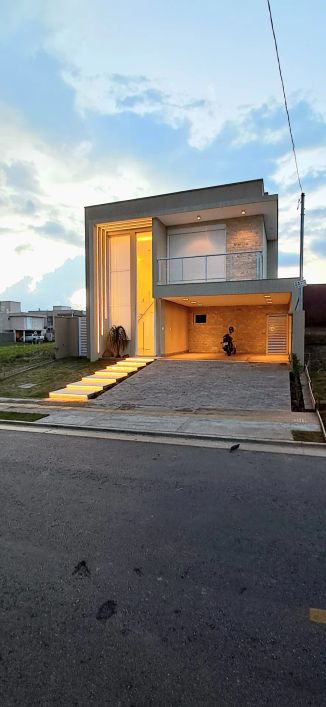 SOBRADO NOVO JARDINS SEVILHA ALTO PADRÃO 3 SUITES PLENAS VARANDA GOURMET PISCINA AQUECIDA FINANCIA