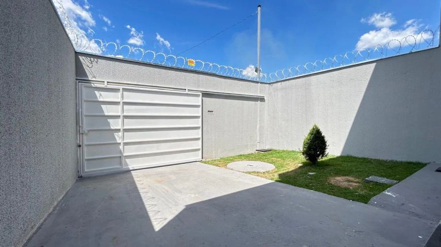 Casa à Venda no Setor Pontal Sul - Próximo ao Colégio Militar