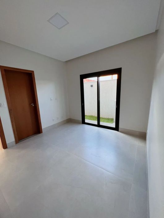 Sobrado em Residencial Jardins Sevilha, Aparecida de Goiânia -GO