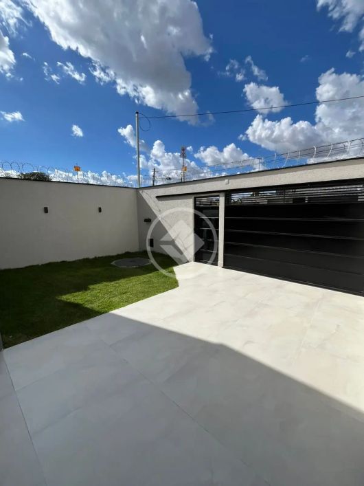 Casa com 3 suítes em Aparecida de Goiânia. codigo: 108650