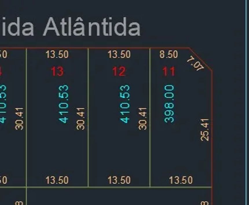 Área em esquina de avenida de pista dupla em Aparecida