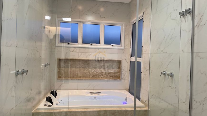 Casa em Condomínio Fechado segurança 24 h