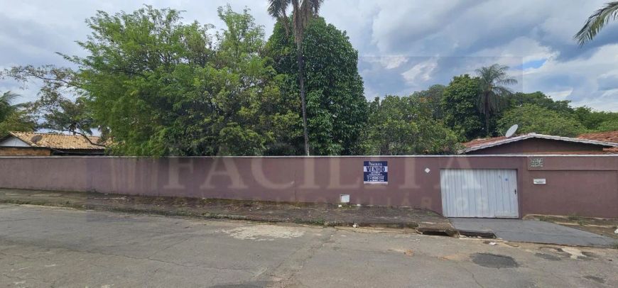 Casa para Venda em Aparecida de Goiânia, Sítios Santa Luzia Residencial, 3 dormitórios, 1 suíte, 2 b