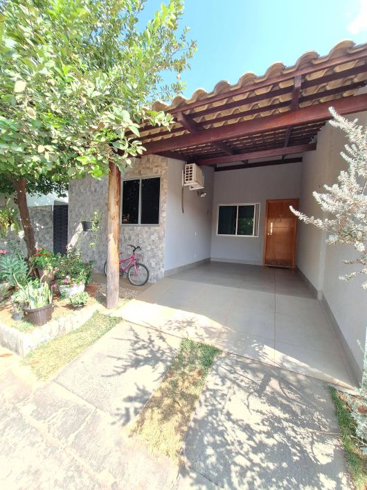 Casa em condomínio a venda possui 159 m², 3 quartos, 1 suíte, Chacara