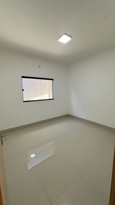 Casa a venda tem 112 m², 180 de terreno, 3 quartos, 1 suíte, Goiânia Park Sul, AParecida de Goiânia