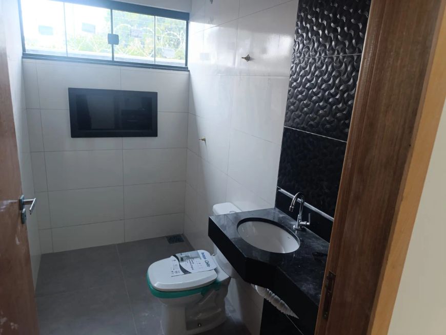Casa 2 quartos 1 suite 96 metros quadrados 2 garagens e varanda goumert