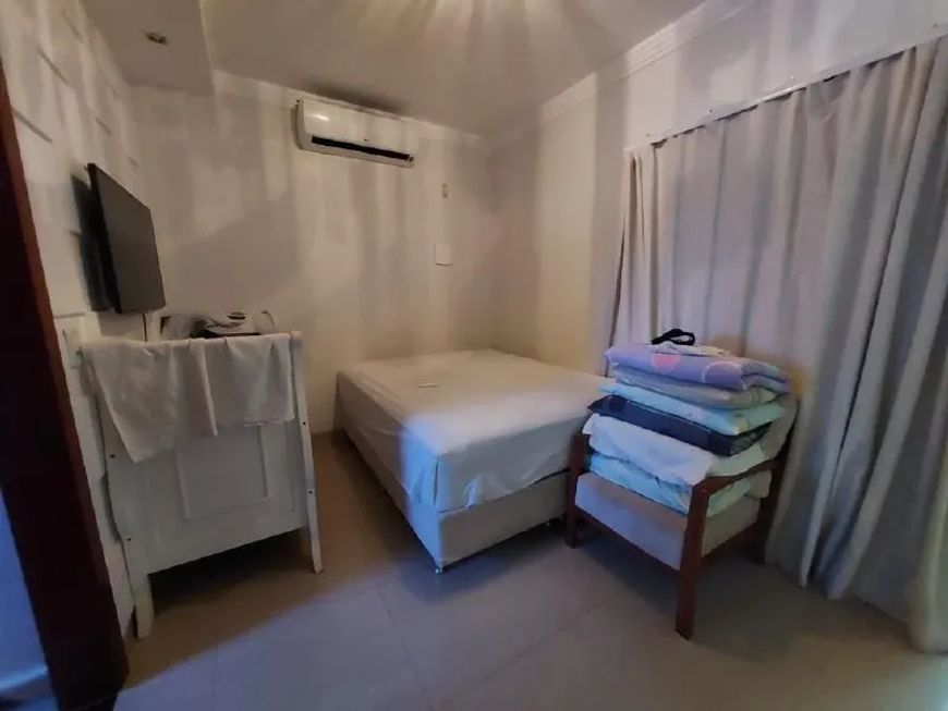 Sobrado à venda com 3 quartos, Conjunto Bela Morada, Aparecida de Goiânia, Goiás